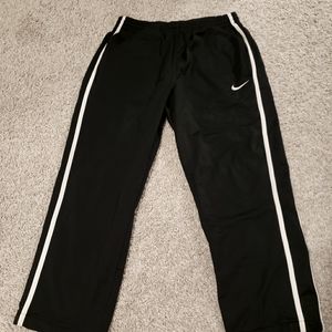 Nike Joggers (Men's Medium)